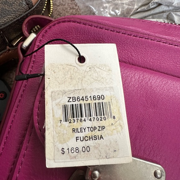 Fossil Bags Nwt Fossil Riley Fuchsia Leather Top Zip Crossbody